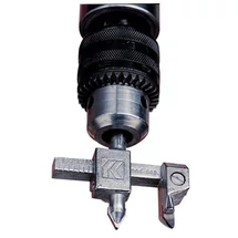 Csempelyukfúró keményfém vágóéllel 